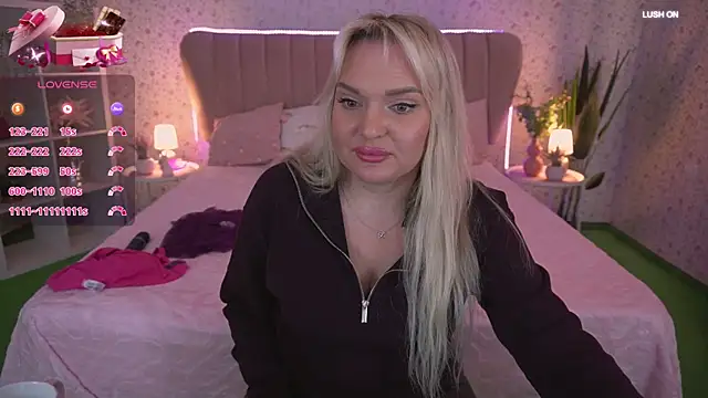 MissyMartinez online show from April 3, 2:37 pm