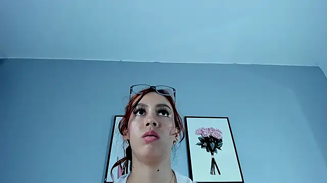 Estrella Duran online show from April 15, 7:58 pm