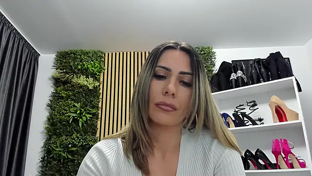 sweetcherry30 online show from April 4, 7:40 am