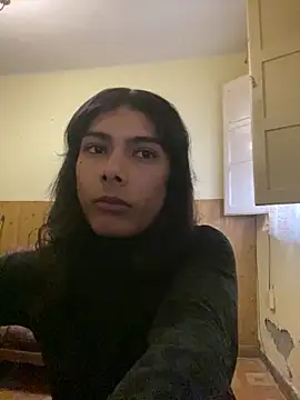 calliemaggotbone online show from April 9, 6:13 pm