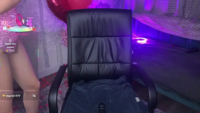 amanda strong online show from March 4, 2:40 am