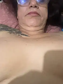 lonely shewolf online show from April 1, 2:03 pm