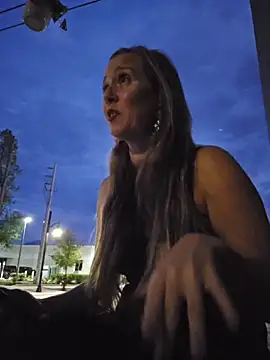 SkyelarSommer online show from April 26, 12:19 am