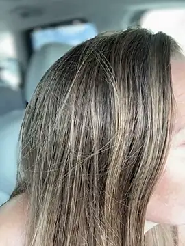 SkyelarSommer online show from April 23, 2:52 pm