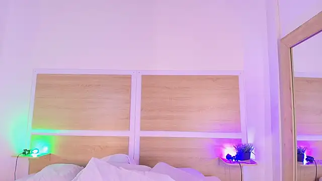  nickypurple  online show from March 4, 7:09 pm