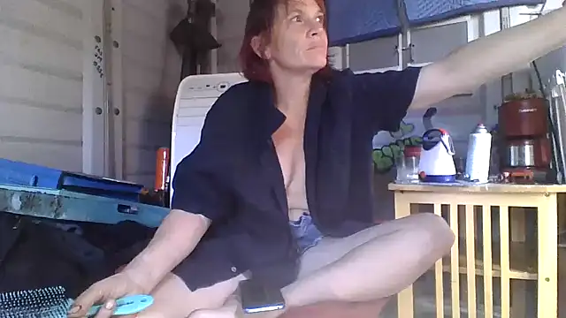 spundarella420 online show from February 13, 5:25 pm