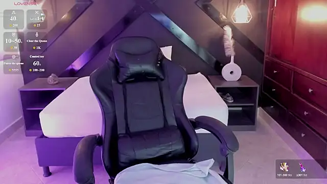 dark gotica online show from April 8, 7:16 pm