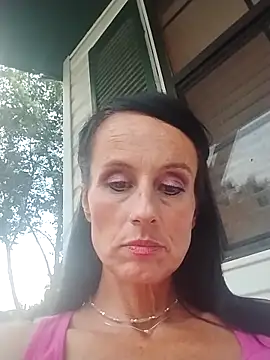 alaynapleez online show from October 3, 11:10 pm