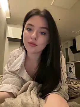 Angela Fosterr online show from May 18, 6:36 pm