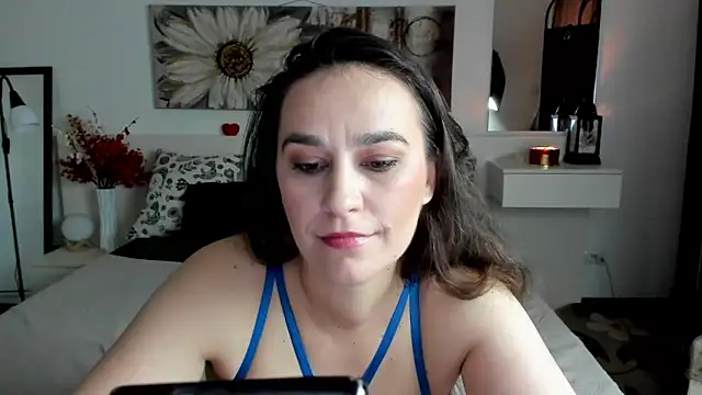 JoyCasidy online show from April 1, 3:53 pm