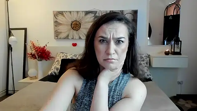 JoyCasidy online show from April 16, 1:55 pm