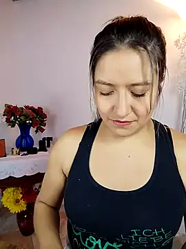 valeriahunter1 online show from May 10, 10:23 pm