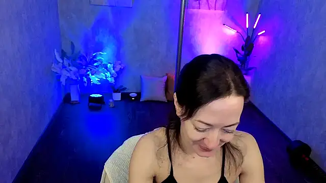 kimberlyray777 online show from April 12, 6:16 am