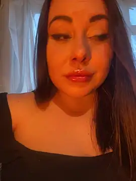 DaisyStreet online show from April 17, 4:31 pm