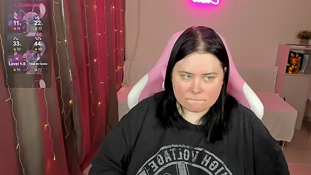 Akemi BBW online show from April 9, 6:19 am