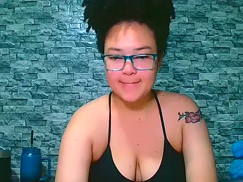 vanellope12 online show from March 29, 10:03 am