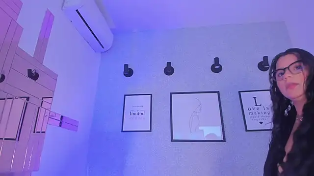 Natasha harper online show from April 1, 1:41 pm