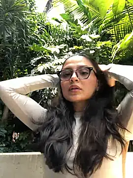 Gia Mazzon online show from March 16, 4:11 pm