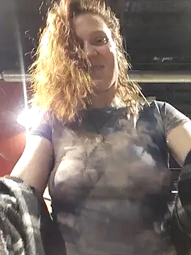 Exhibitionsplit online show from March 11, 10:34 pm