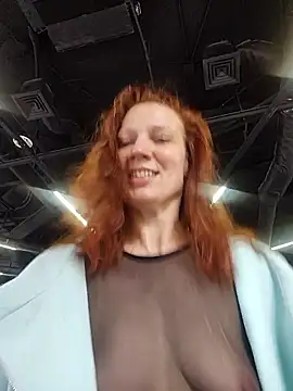 Exhibitionsplit online show from April 25, 12:52 pm