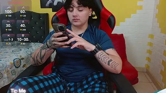 isabeautyx19 online show from March 10, 2:48 am