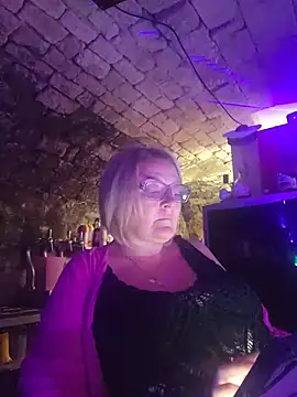 lady charlyne online show from July 24, 7:44 pm