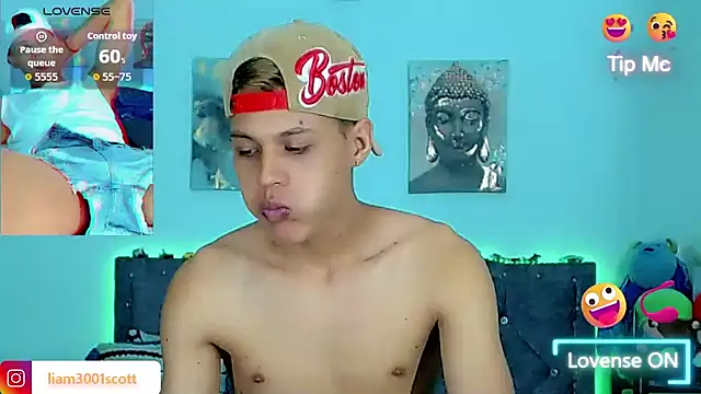 Liamscott  online show from November 23, 9:49 pm