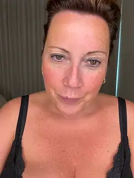 xsexycurvymilf online show from July 28, 1:54 pm