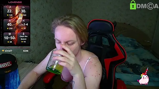 Alexis Gordon online show from January 9, 1:32 am