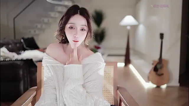 -Aricia- online show from November 13, 3:00 pm