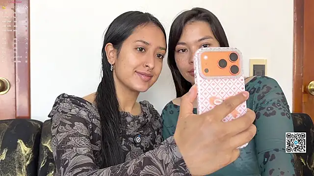 2SummerLove1 online show from April 3, 2:15 pm