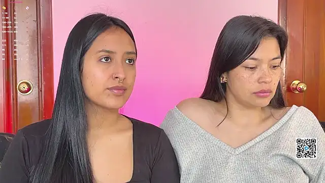 2SummerLove1 online show from March 20, 8:03 pm