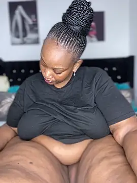 MsWhiteChocolatte online show from March 11, 5:26 pm