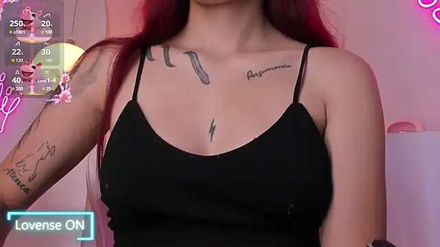 violeth hill online show from February 15, 7:35 pm