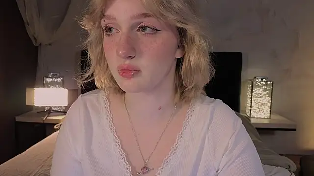 ELLIEJAY online show from March 19, 5:45 am