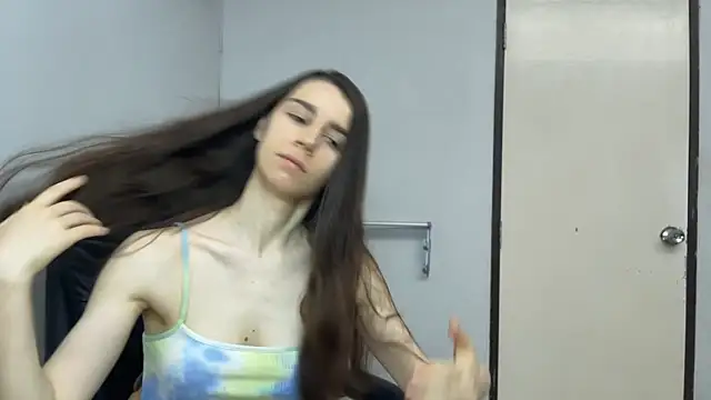 SassyJessi online show from April 20, 4:15 am