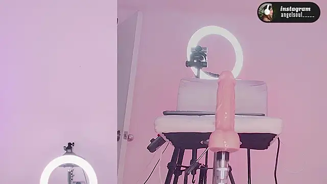 Angelst   online show from March 15, 8:49 am