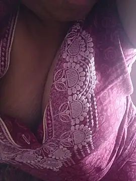 Ivy-09 online show from March 7, 7:15 am