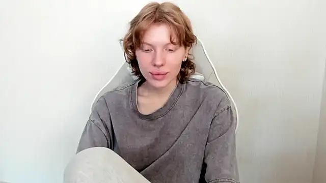 StellaDavis online show from March 7, 8:43 am