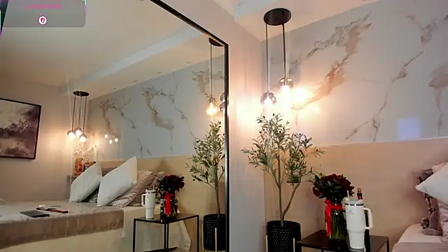 LeaThompson online show from February 20, 12:42 am