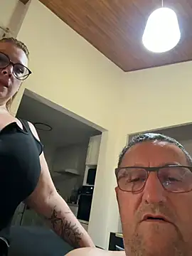darkmoonsubmissive online show from June 17, 8:32 pm