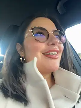 sukhakunis1 online show from April 16, 8:47 am