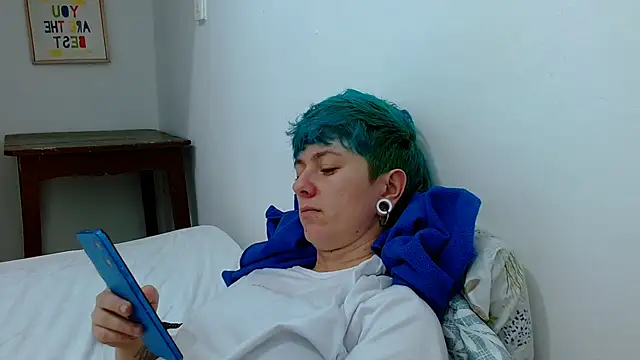 tomboyblue online show from February 16, 9:36 pm