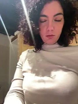 Strawberry queens online show from December 20, 8:24 pm