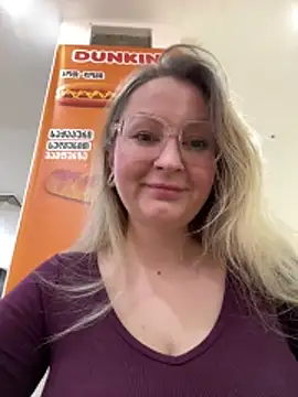 Teya moon  online show from April 17, 1:57 pm