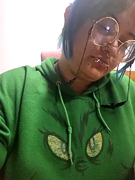 lucky-leah online show from March 6, 5:13 am