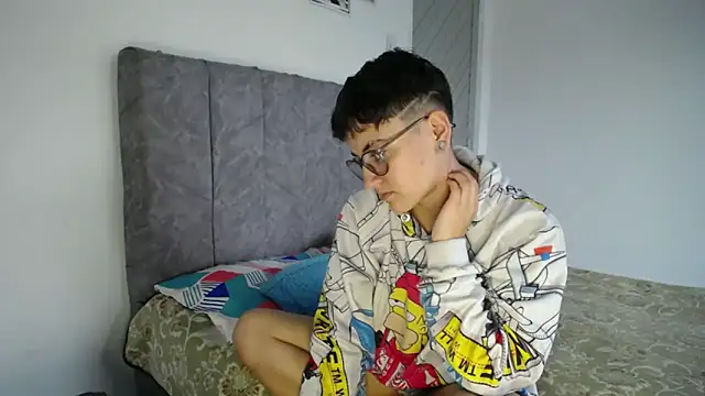 linda 33 online show from February 16, 7:25 pm