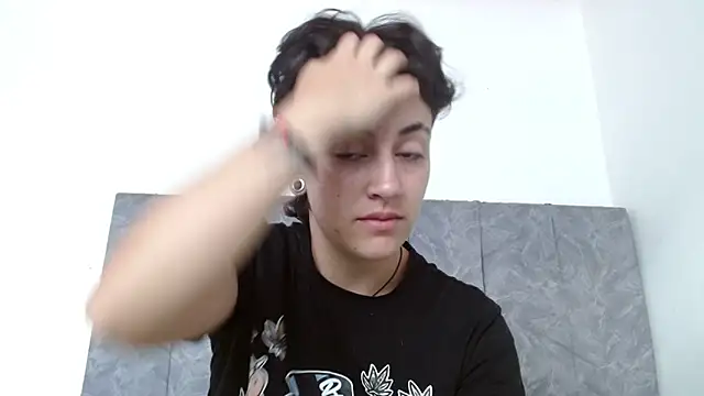 linda 33 online show from November 9, 2:57 pm