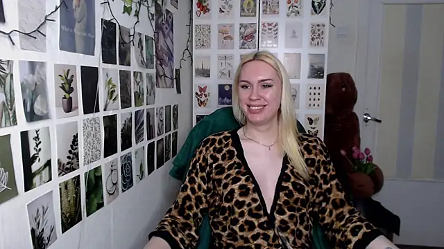 CapriScorpion online show from April 3, 1:42 pm