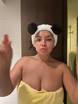 Nathcurly  online show from July 3, 3:23 am